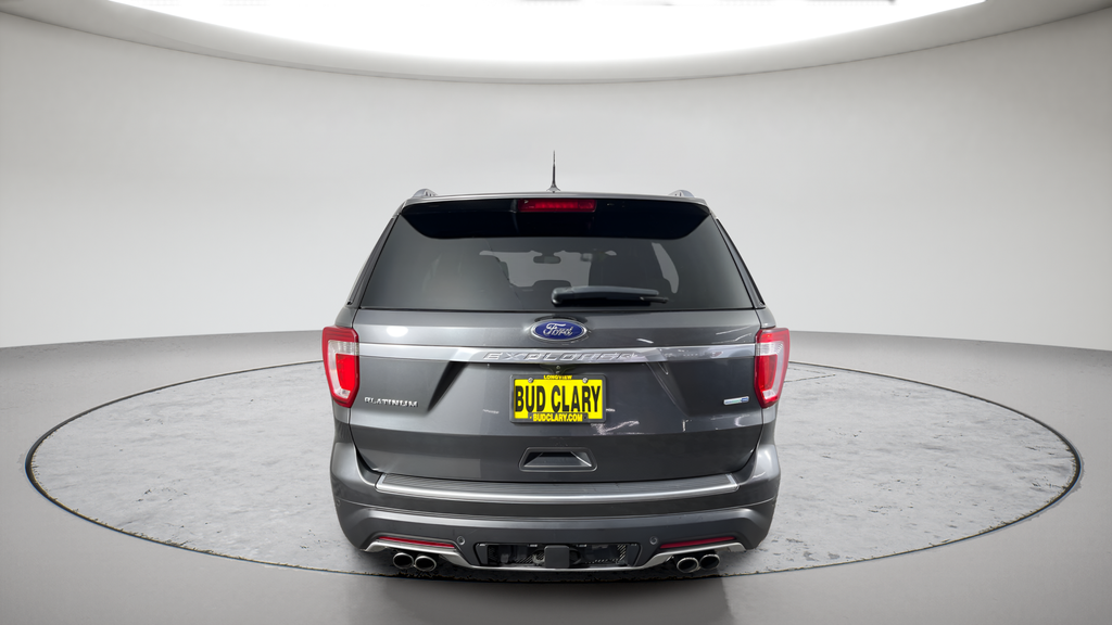 Used 2018 Magnetic Ford Platinum image 4
