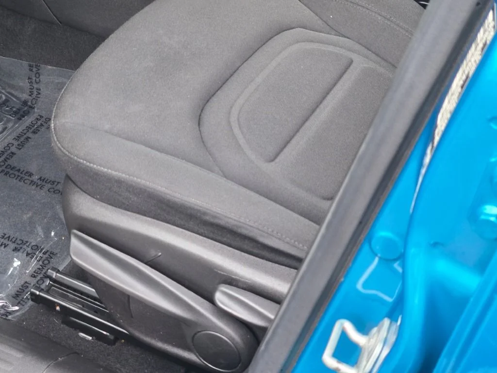 Used 2021 Teal Jeep Latitude image 22