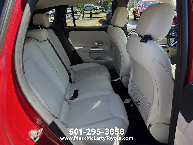Used 2023 MANUFAKTUR Patagonia Red MERCEDES-BENZ GLA 250 4MATIC® SUV image 14
