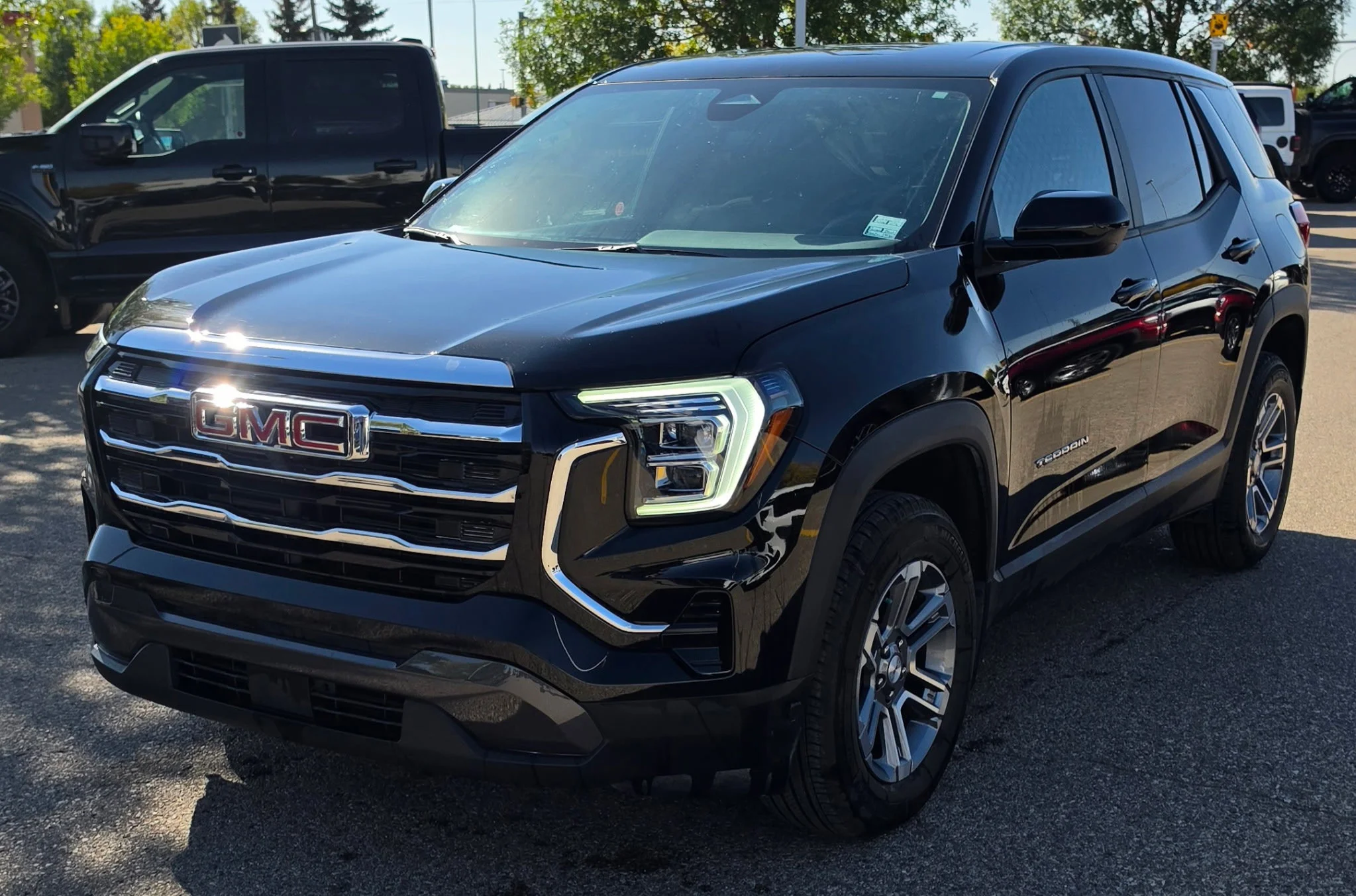 Used 2026 Ebony GMC AWD Elevation image 1
