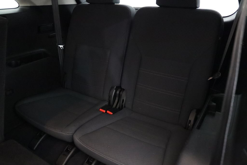 Used 2017 White Kia LX image 10