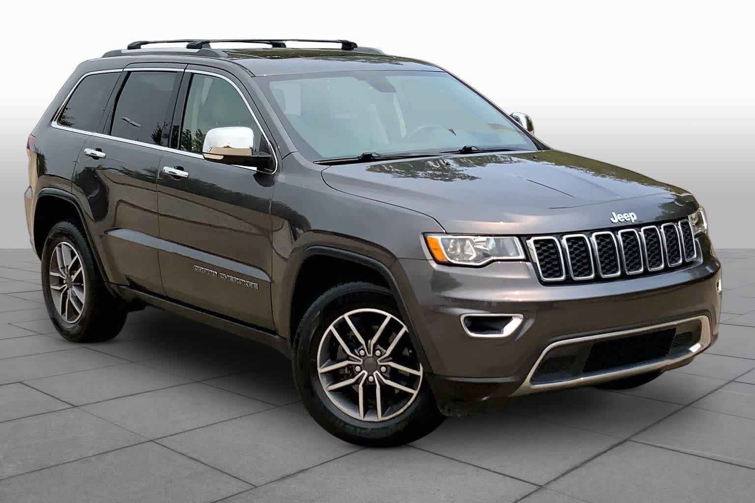Used 2020 Granite Crystal Metallic Clearcoat Jeep Limited image 3