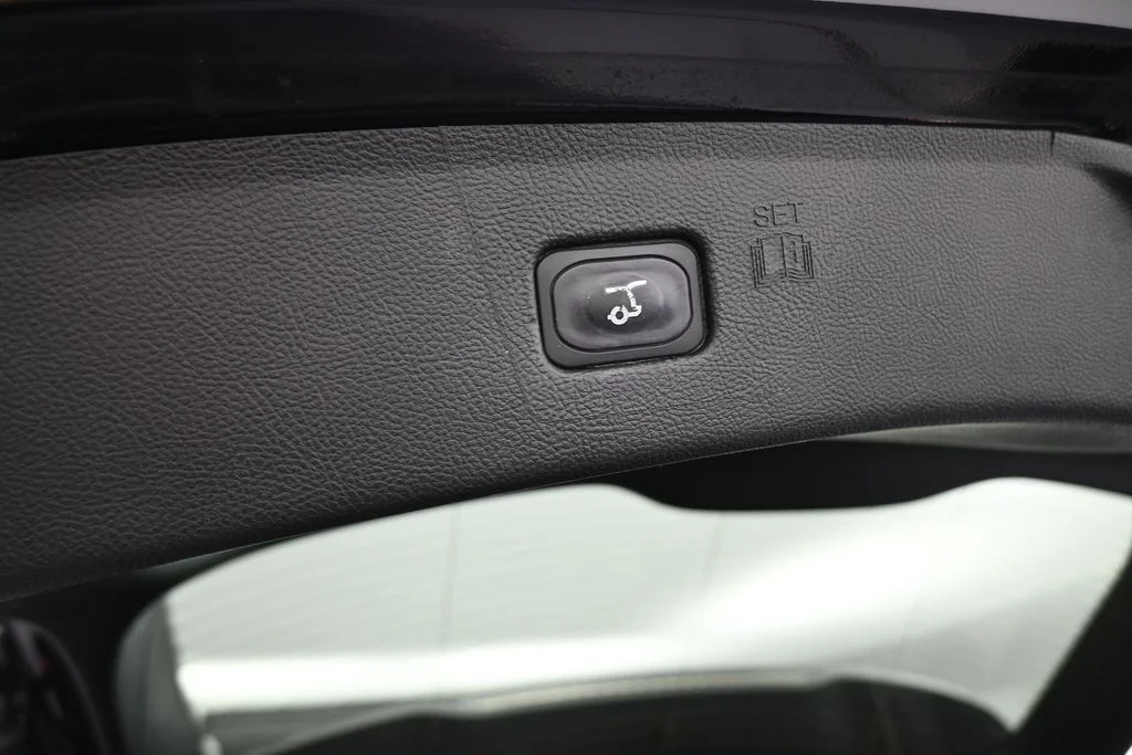 Used 2024 Black Metallic Ford Titanium image 44