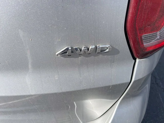 Used 2018 Silver Ford XLT image 13