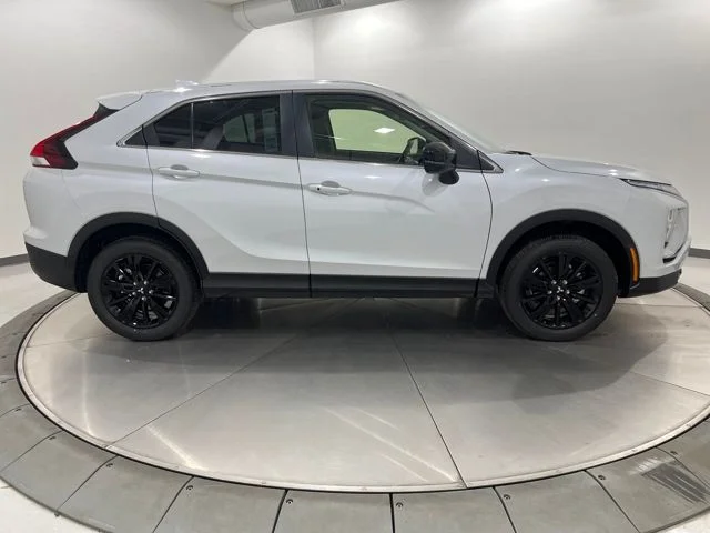 2026 Mitsubishi Eclipse Cross LE - Photo 6