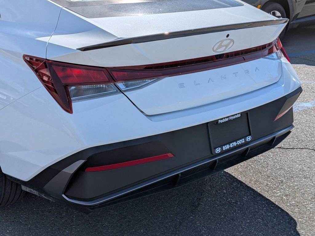 2026 Hyundai Elantra SEL Sport - Photo 11