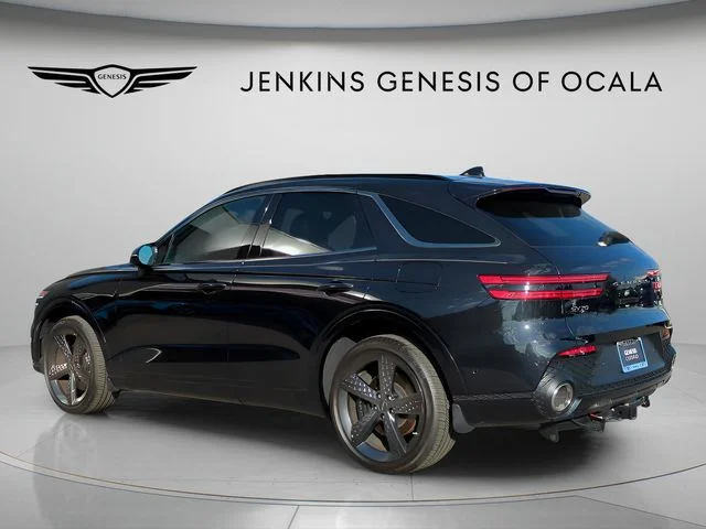 Used 2025 Black Genesis 2.5T image 5