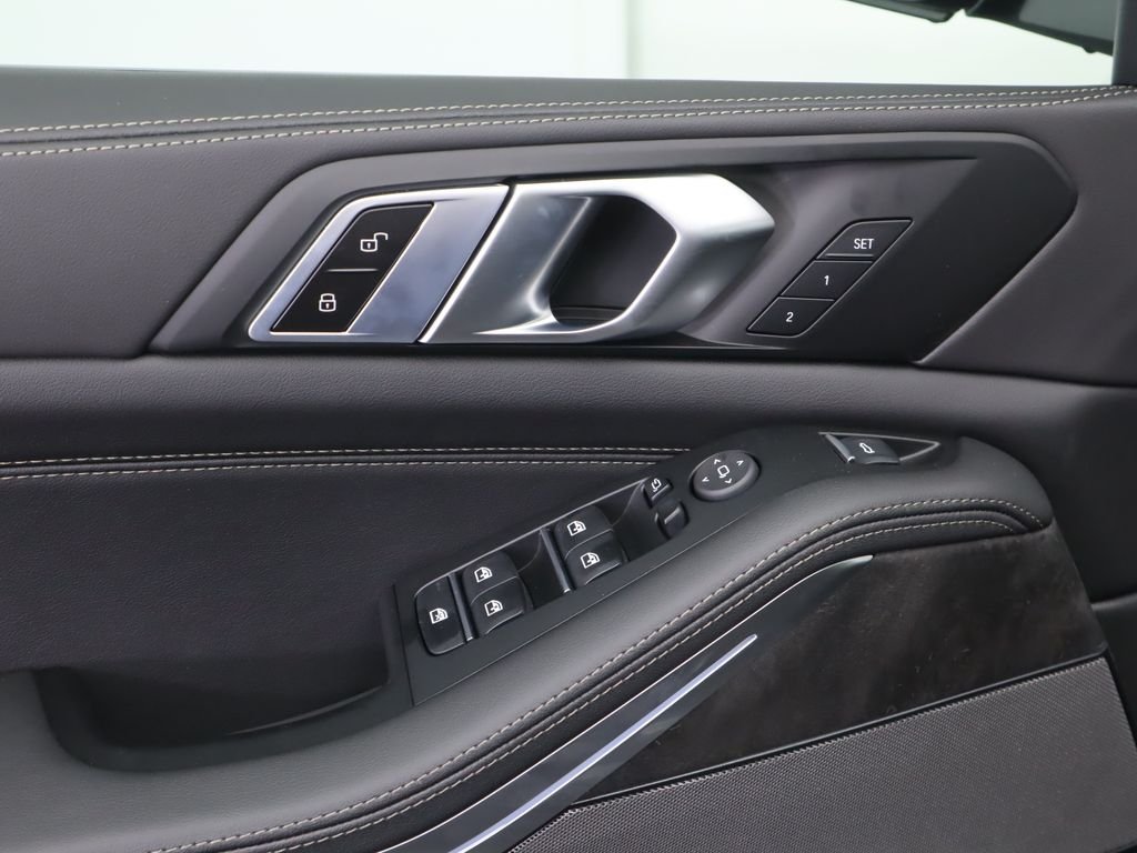 Used 2026 Black Sapphire Metallic BMW xDrive50e image 25
