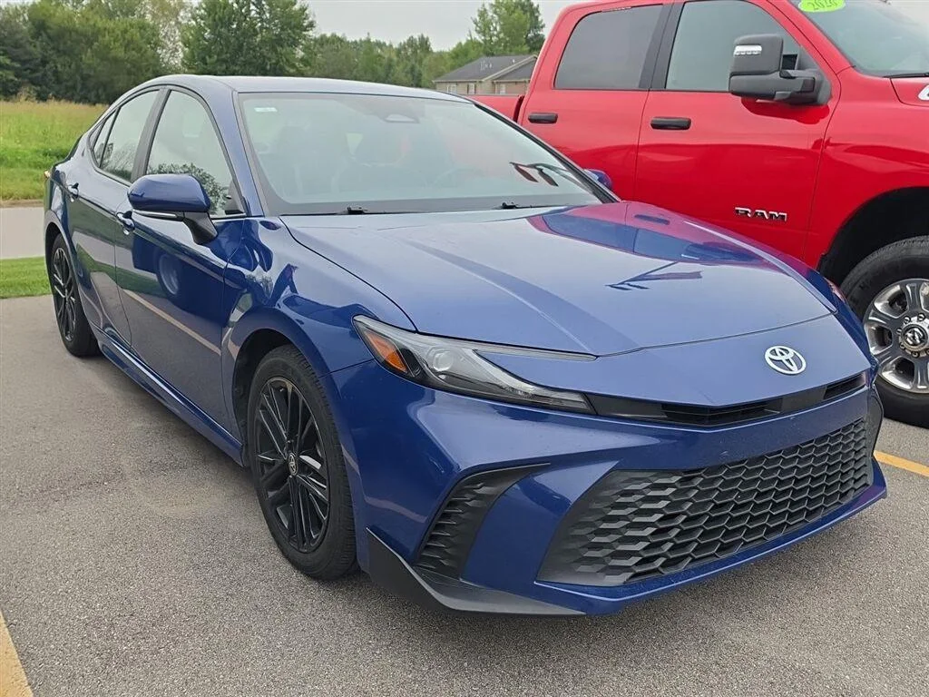 Used 2025 Reservoir Blue Toyota SE image 2