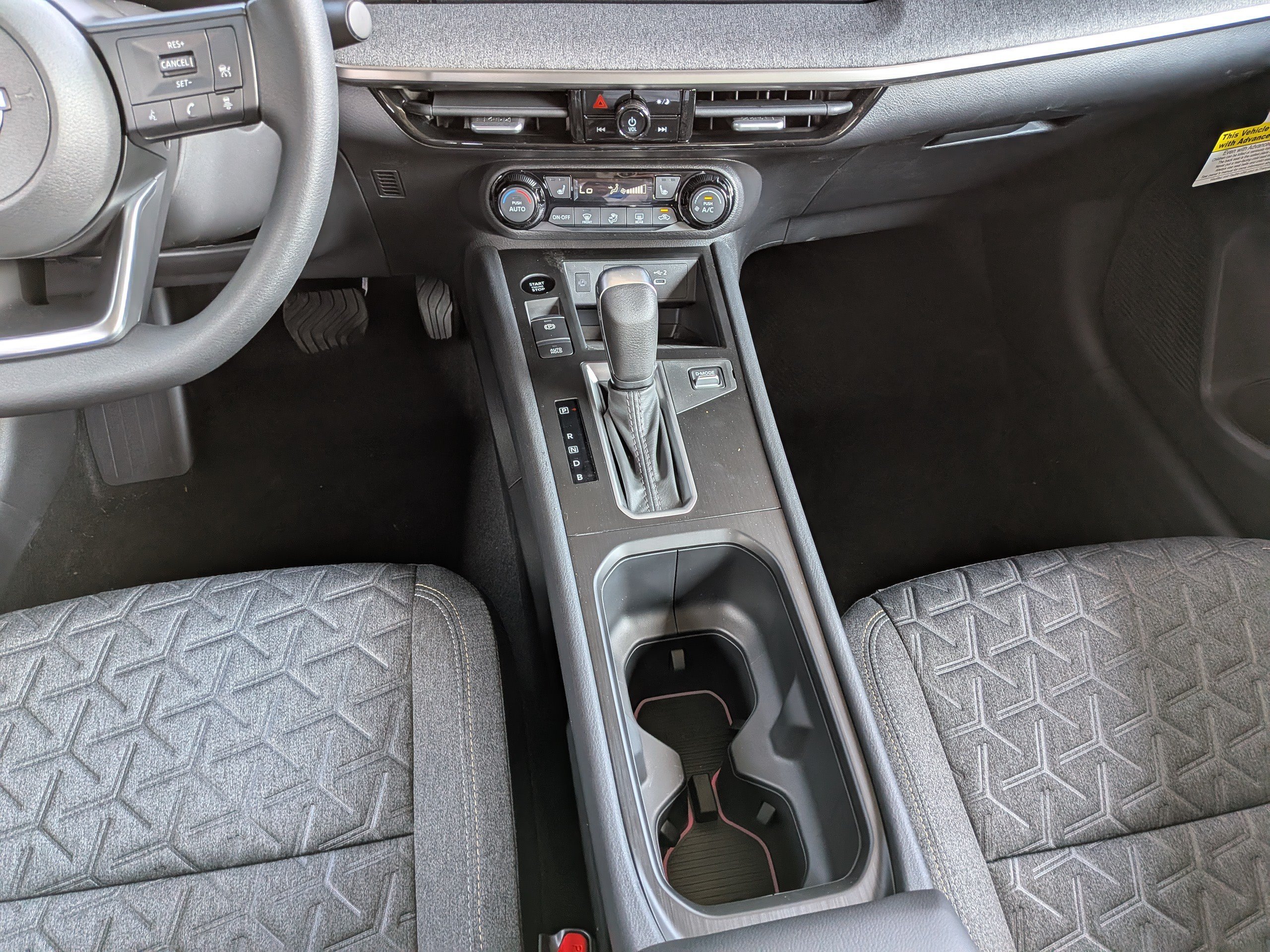 New 2026 Aspen White TriCoat / Super Black Two-tone Nissan SV image 13