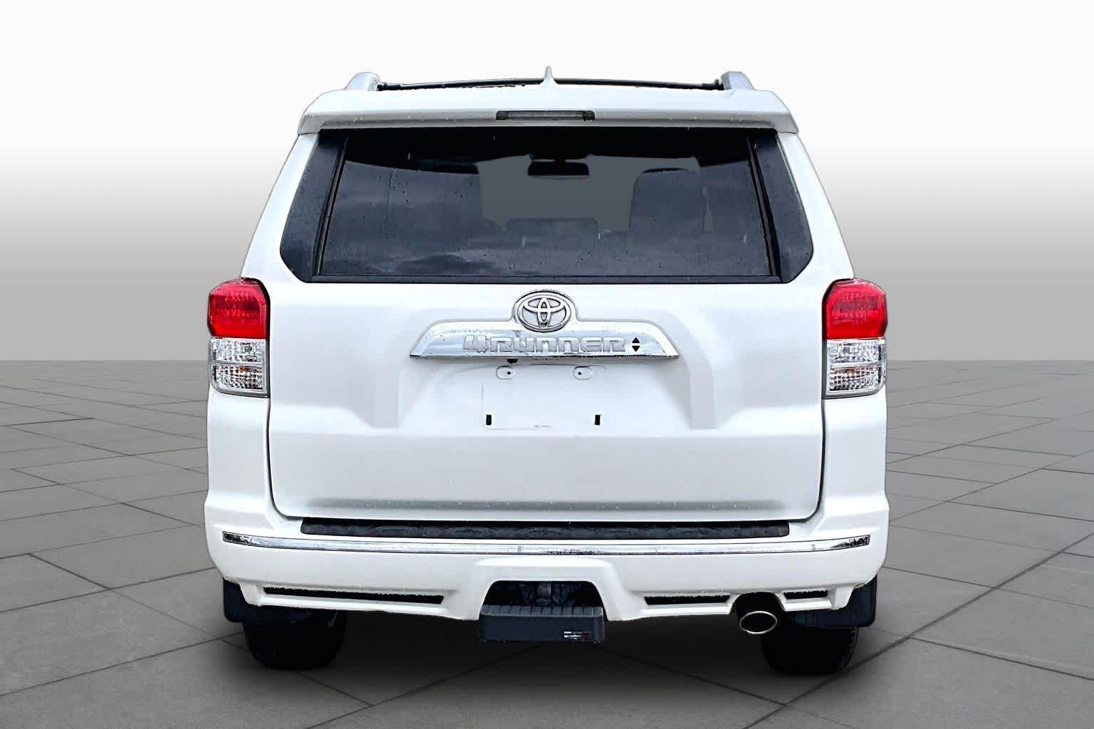 Used 2013 Blizzard Pearl Metallic Toyota Limited image 5