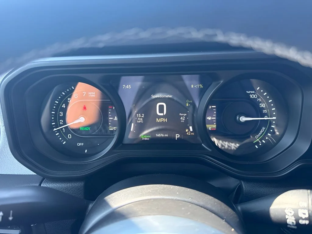 Used 2025 Gray Jeep Sahara 4xe image 14