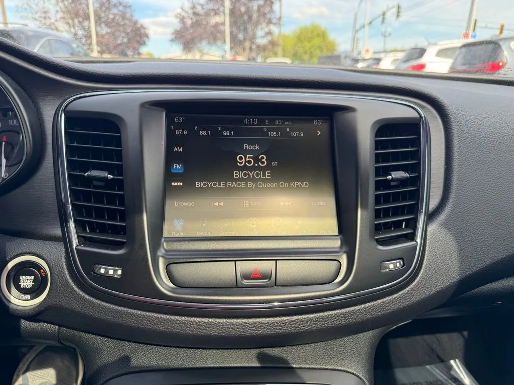 Used 2016 Red Chrysler S image 18