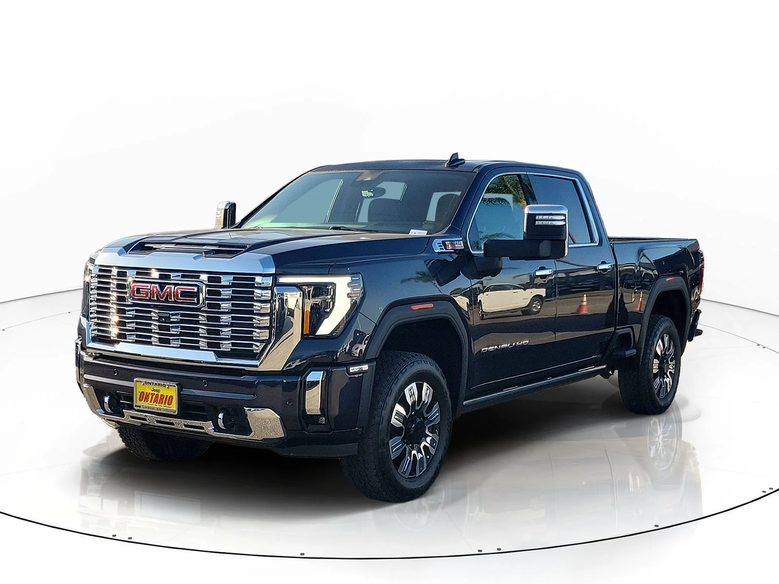 Certified Used 2025 Silver GMC Denali image 8
