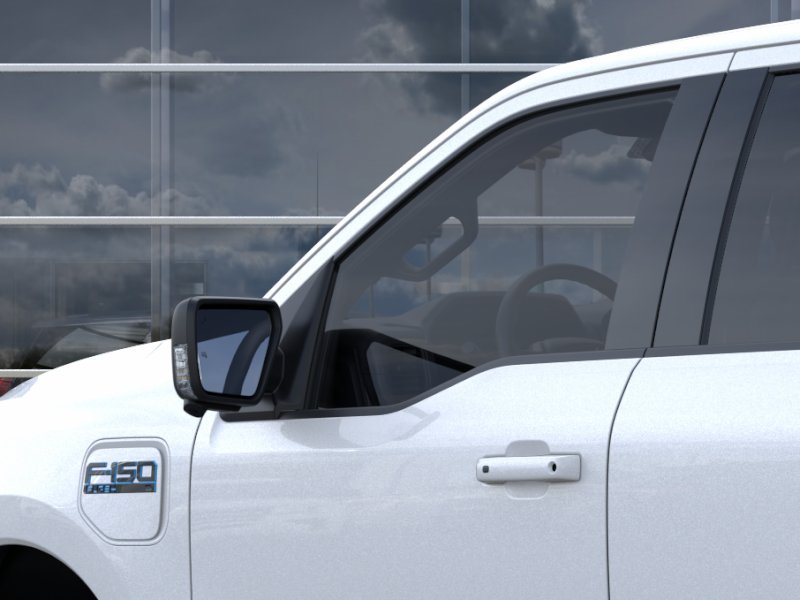 New 2025 Space White Metallic Ford Flash™ image 32