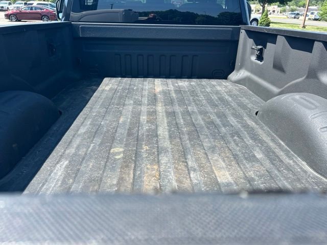 Used 2020 Black Ford XL image 7