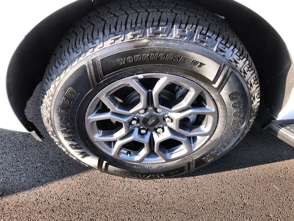 Used 2025 White Ford Active image 10