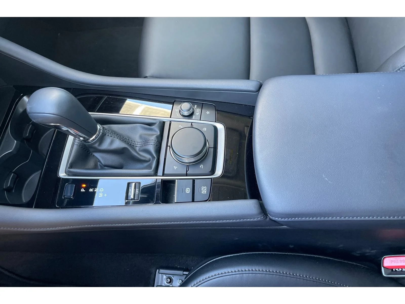 Used 2025 Machine Gray Metallic Mazda Select image 32