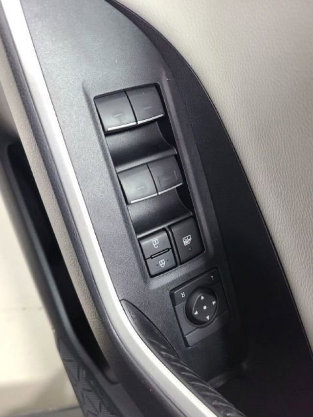 2023 Toyota RAV4 Limited - Photo 25