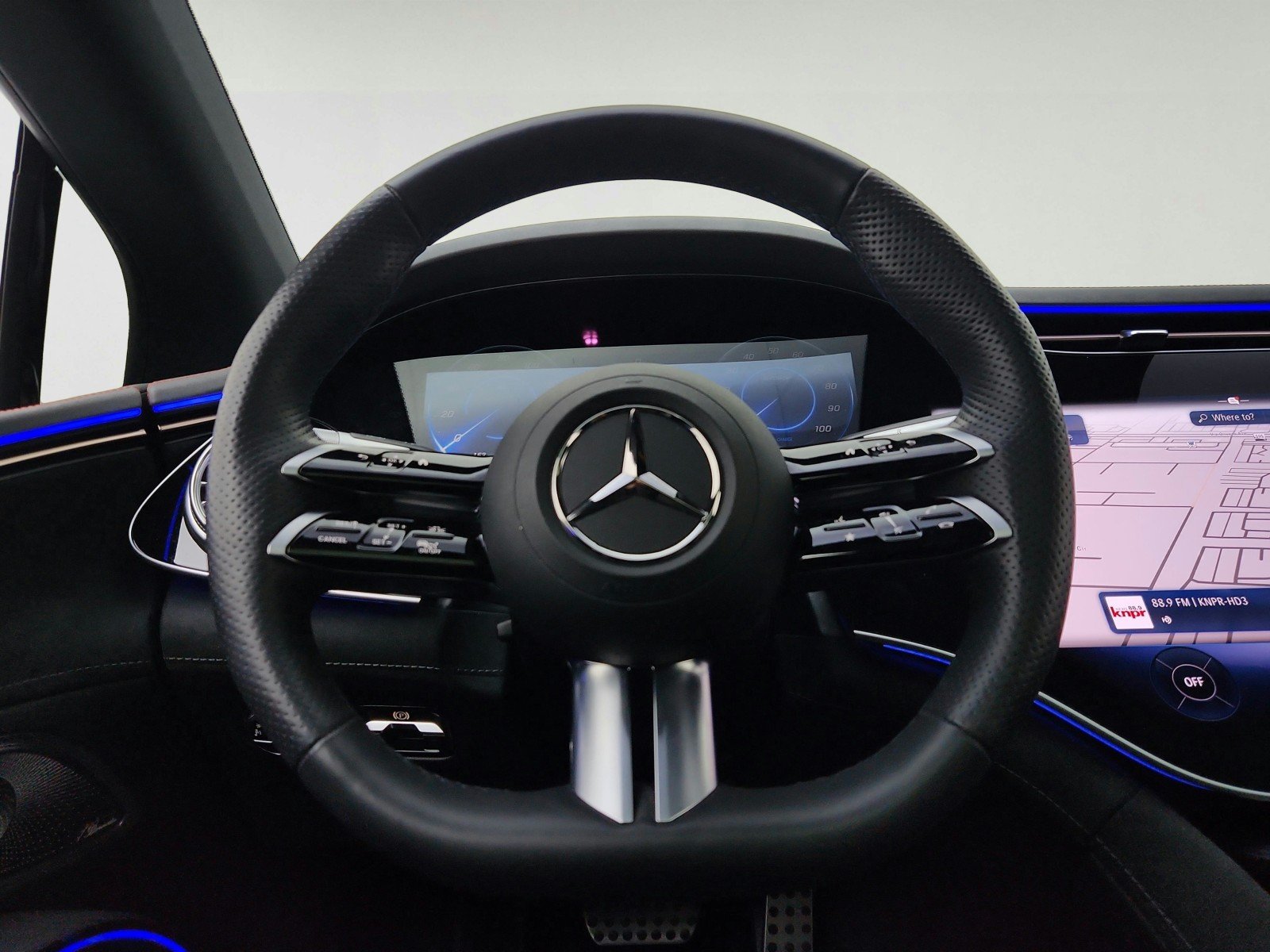 Certified Used 2023 MANUFAKTUR Diamond White Mercedes-Benz EQS 580 image 31