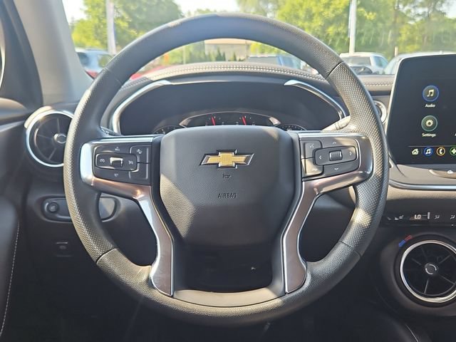 Used 2024 Black Chevrolet 2LT image 15