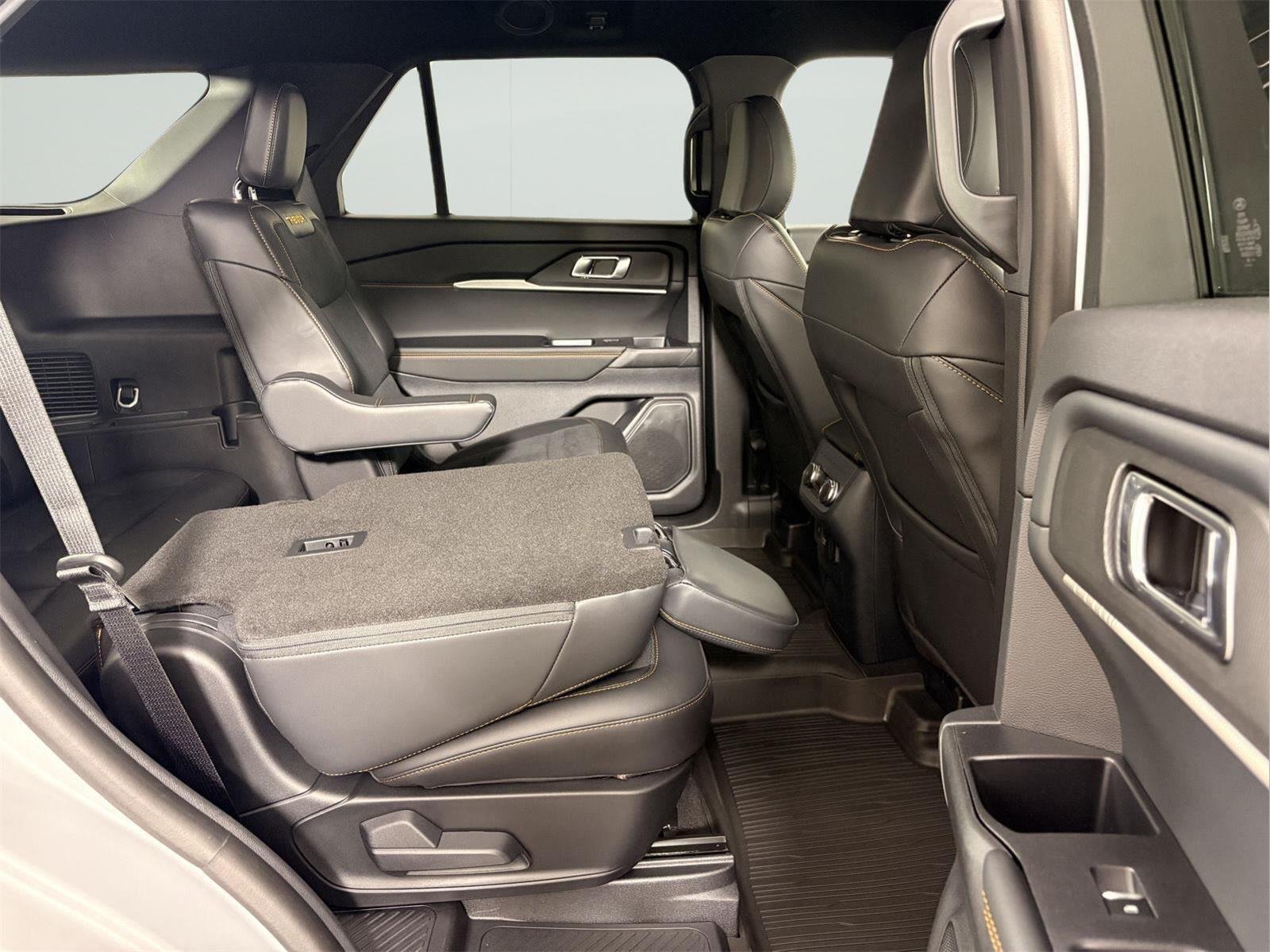 New 2026 Space White Metallic Ford Tremor® image 21
