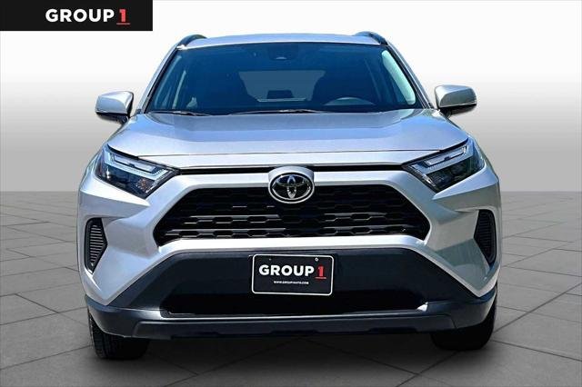 Certified Used 2024 SILVER SKY METALLIC Toyota  image 4