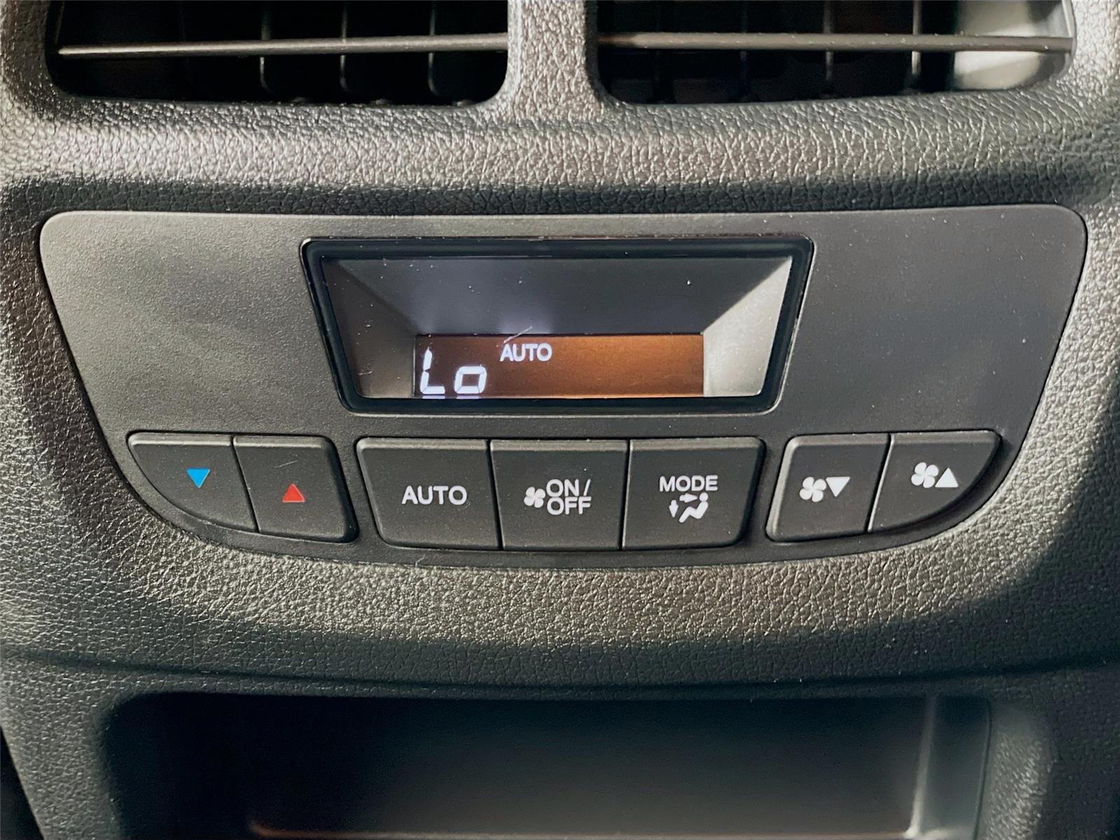 Used 2022 Platinum White Pearl Honda Sport image 30
