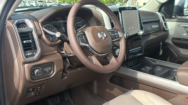 New 2026 Ivory White Tri-Coat Pearl-Coat Exterior Paint RAM Laramie image 21