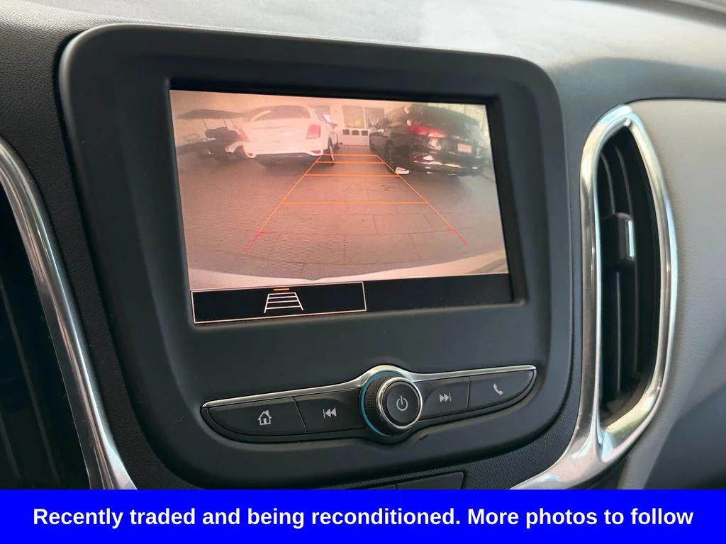 Used 2022 White Chevrolet LS image 19