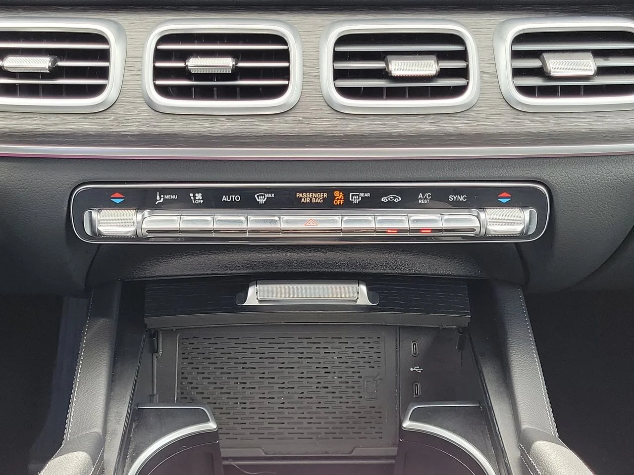 Certified Used 2026 Black Mercedes-Benz GLE 350 image 22