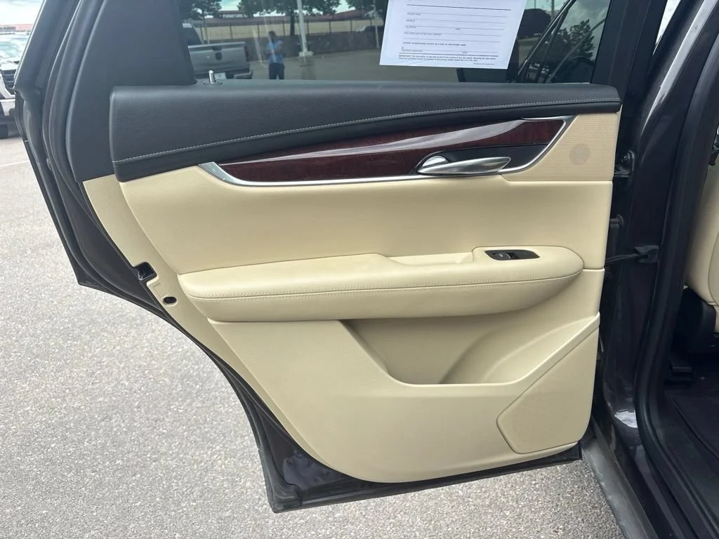 Used 2019 DARK GRANITE METALLIC Cadillac Premium Luxury AWD image 18