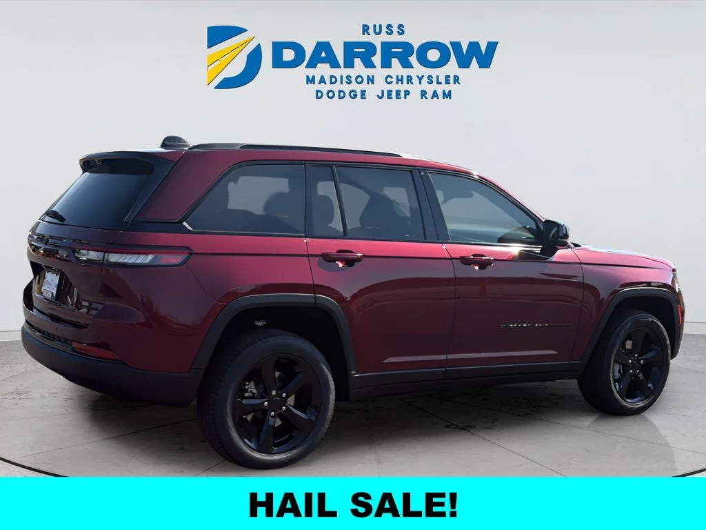 New 2025 Velvet Red Pearl-Coat Exterior Paint Jeep Limited image 5