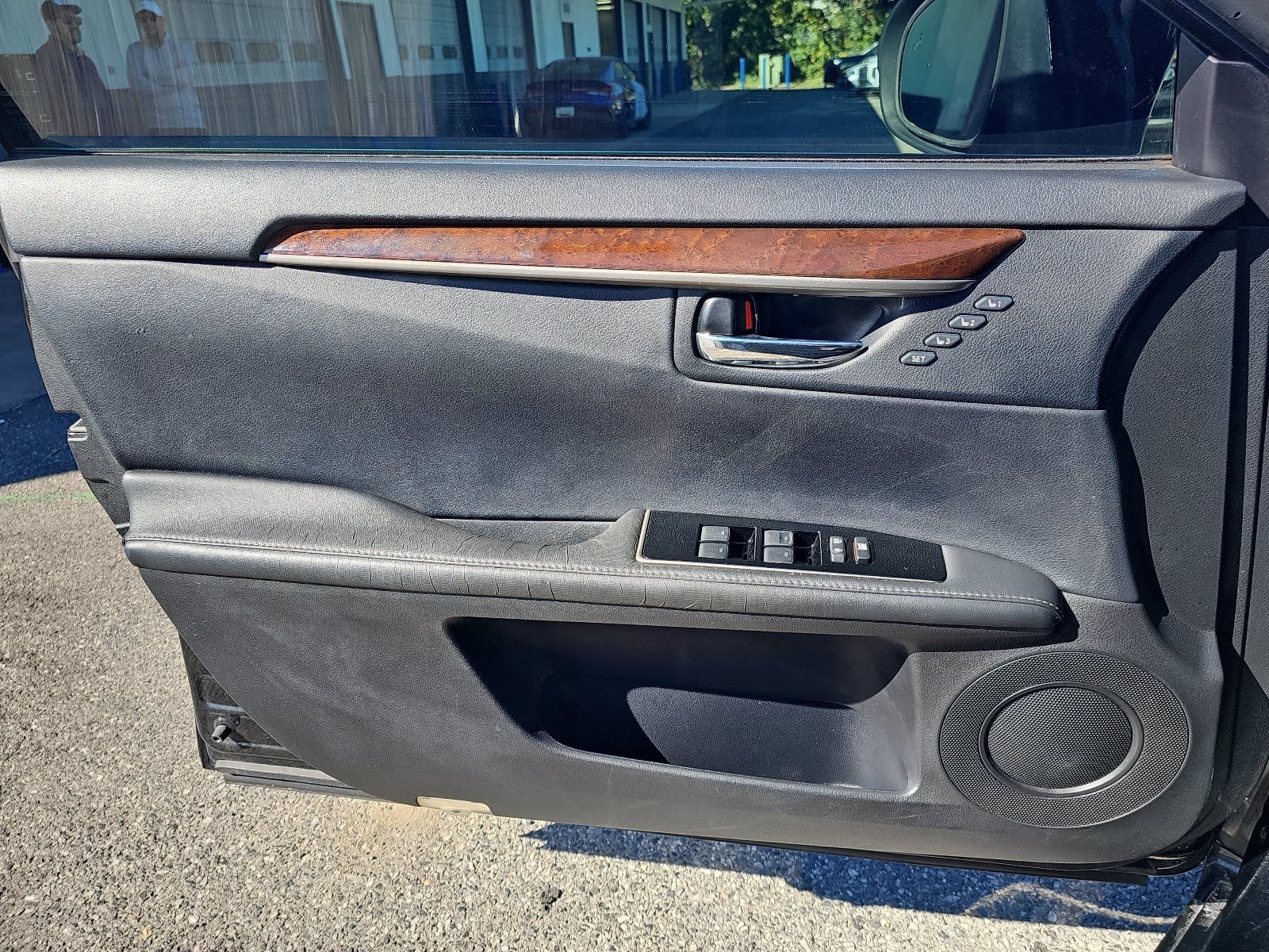 Used 2016 Black Lexus 350 image 25