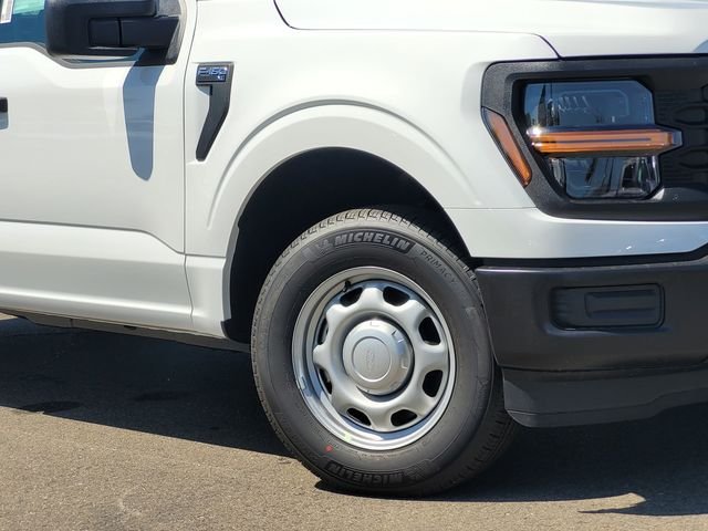 New 2025 White Ford XL image 2