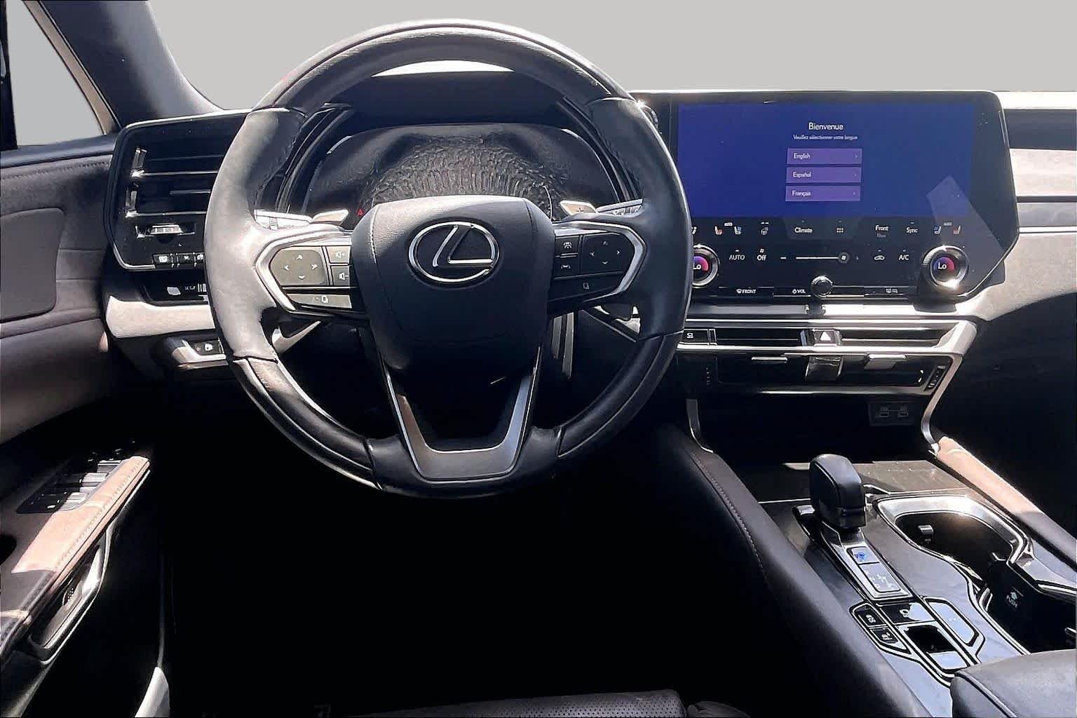 Used 2023 Copper Crest Lexus Luxury image 6