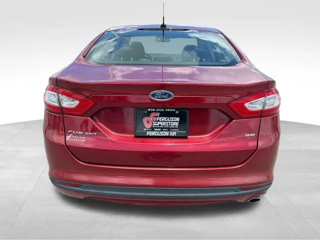 Used 2014 Red Ford SE image 6