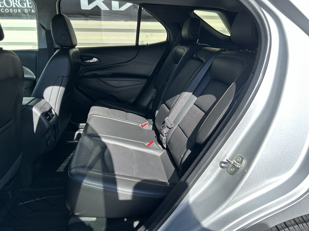 Used 2018 Silver Ice Metallic Chevrolet Premier image 12