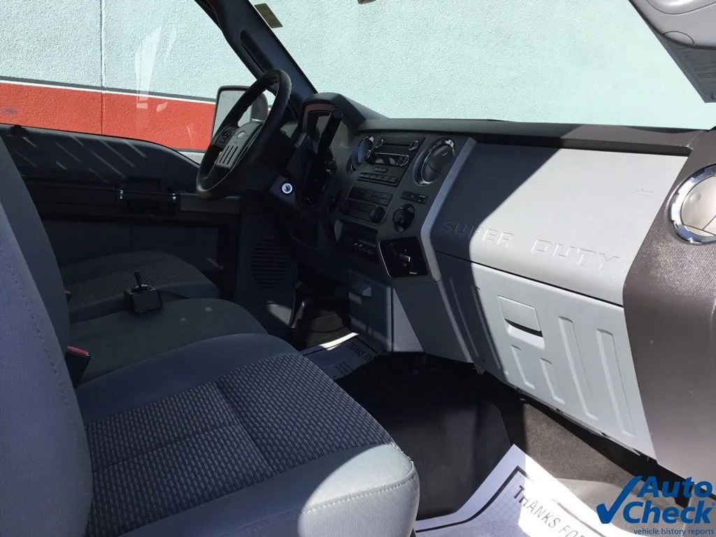 2016 Ford F-350 Super Duty XLT - Photo 32