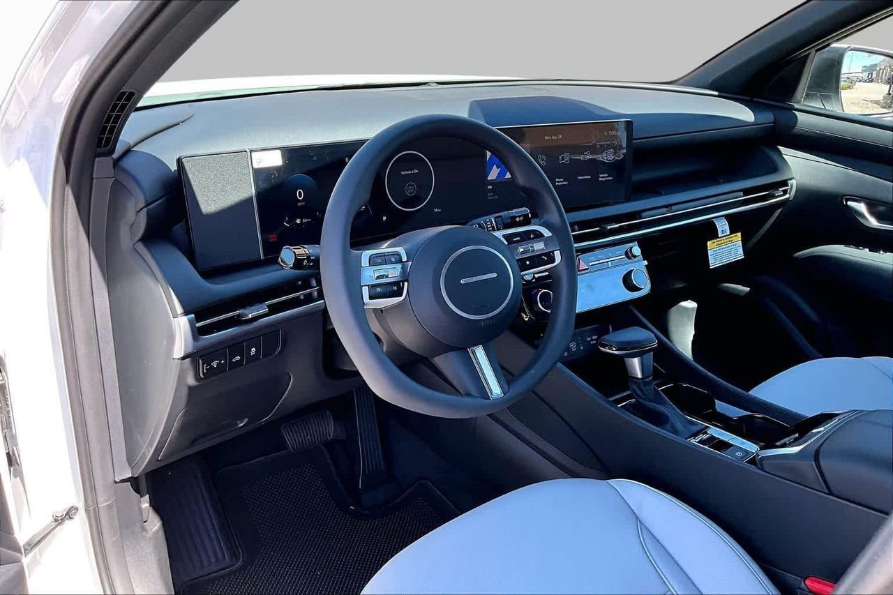 New 2027 Atlas White Hyundai SEL Activity image 8