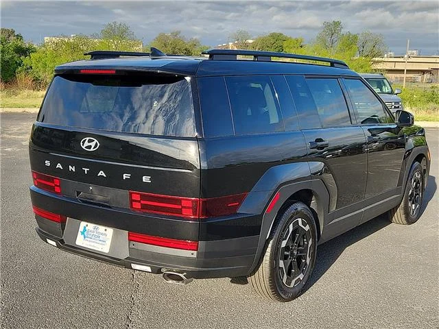 New 2026 Phantom Black Hyundai SEL image 4