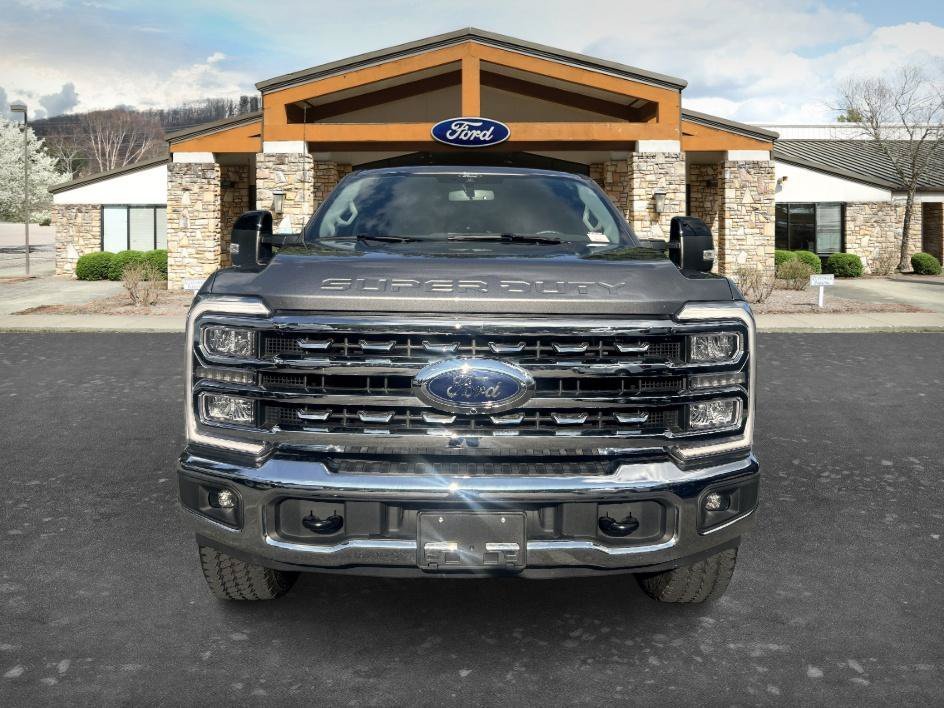 Used 2024 Gray Metallic Ford LARIAT image 2