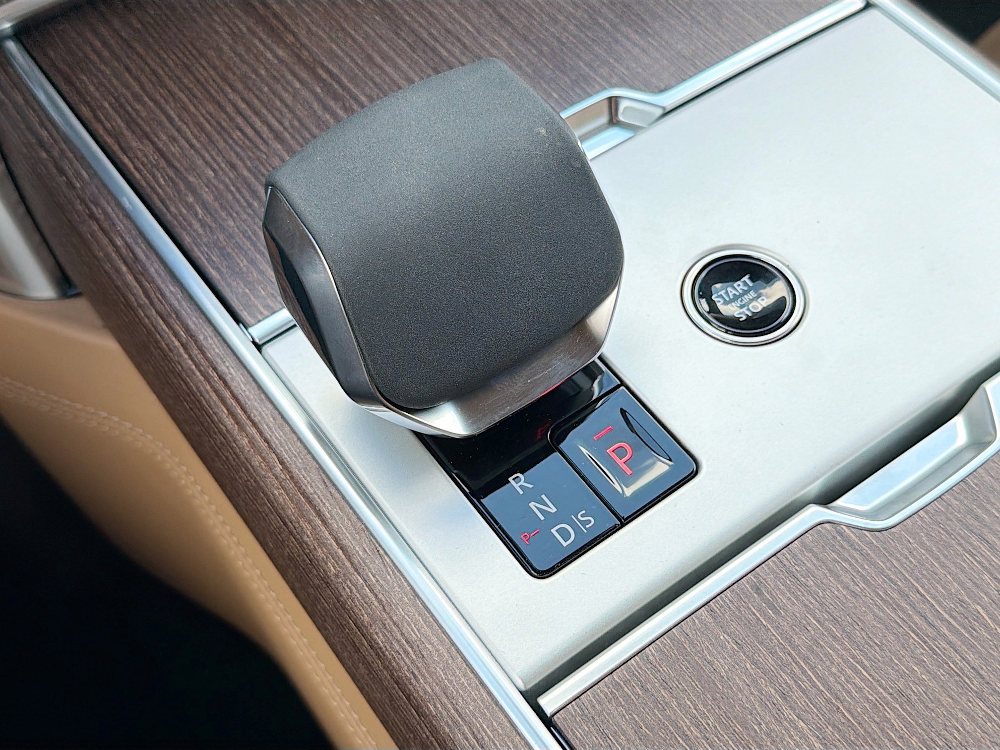 2026 Land Rover Range Rover SE - Photo 30