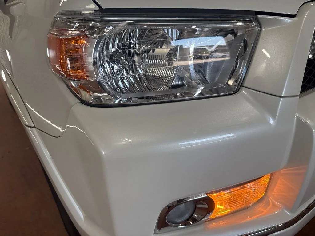 Used 2010 Blizzard Pearl Toyota SR5 image 9