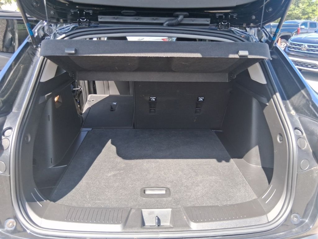 Used 2025 Black Chevrolet LT image 19