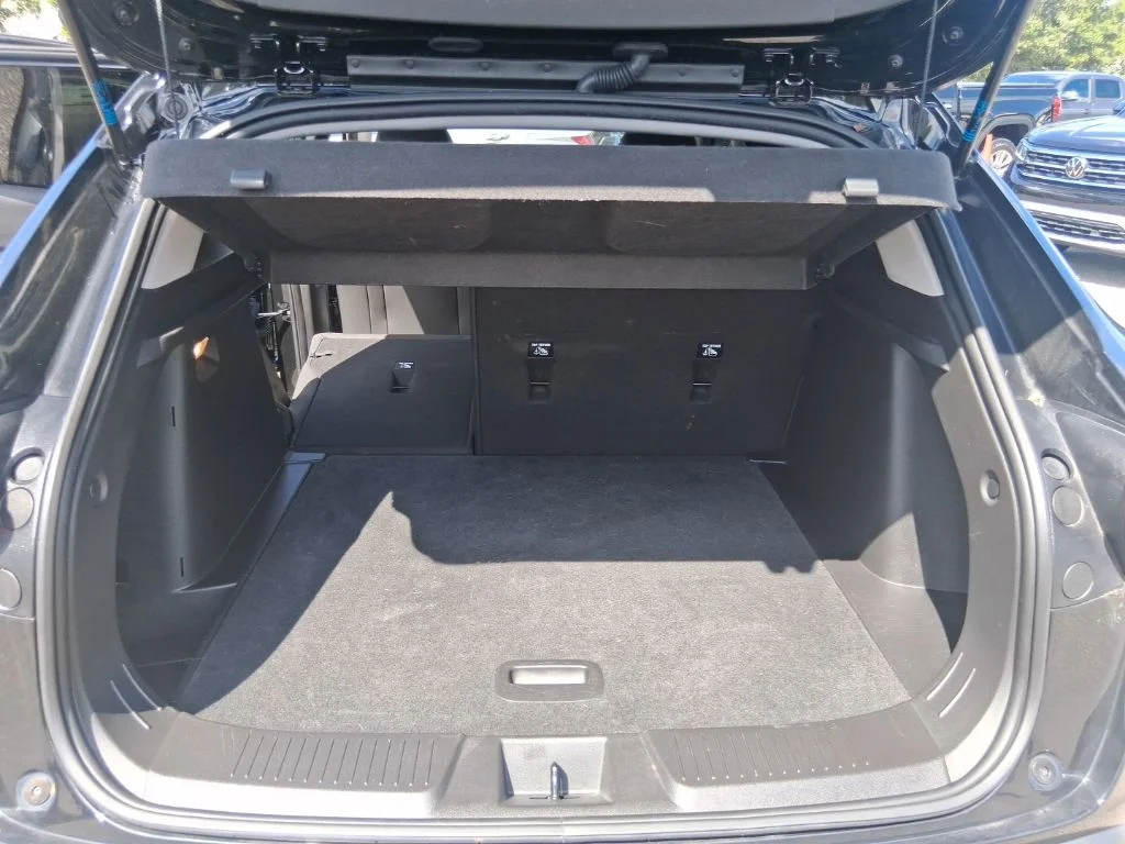 Used 2025 Black Chevrolet LT image 19