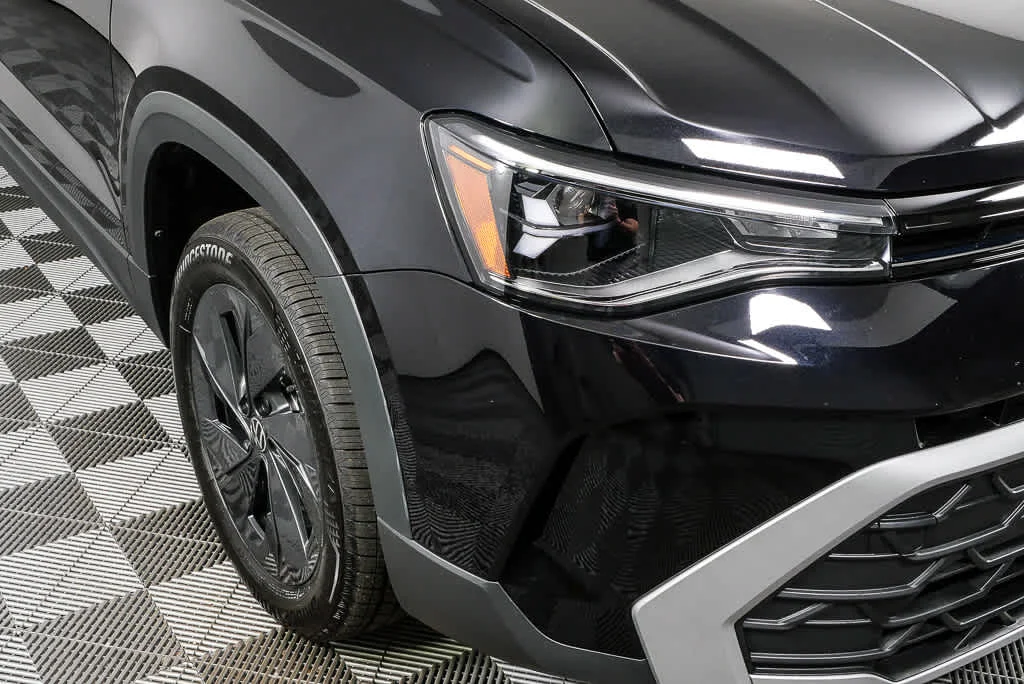 New 2026 Deep Black Pearl Volkswagen S image 34