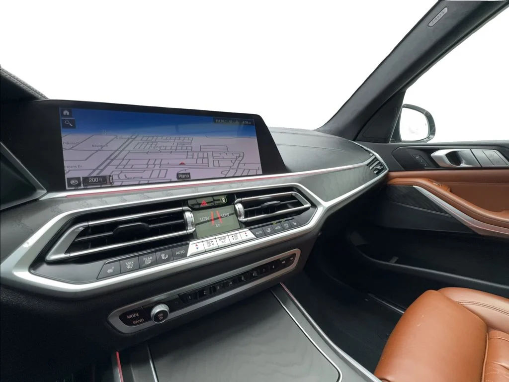 Used 2022 Green BMW xDrive40i image 49