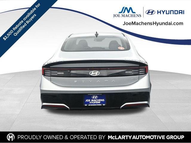 New 2026 Silver Hyundai SEL Sport image 7