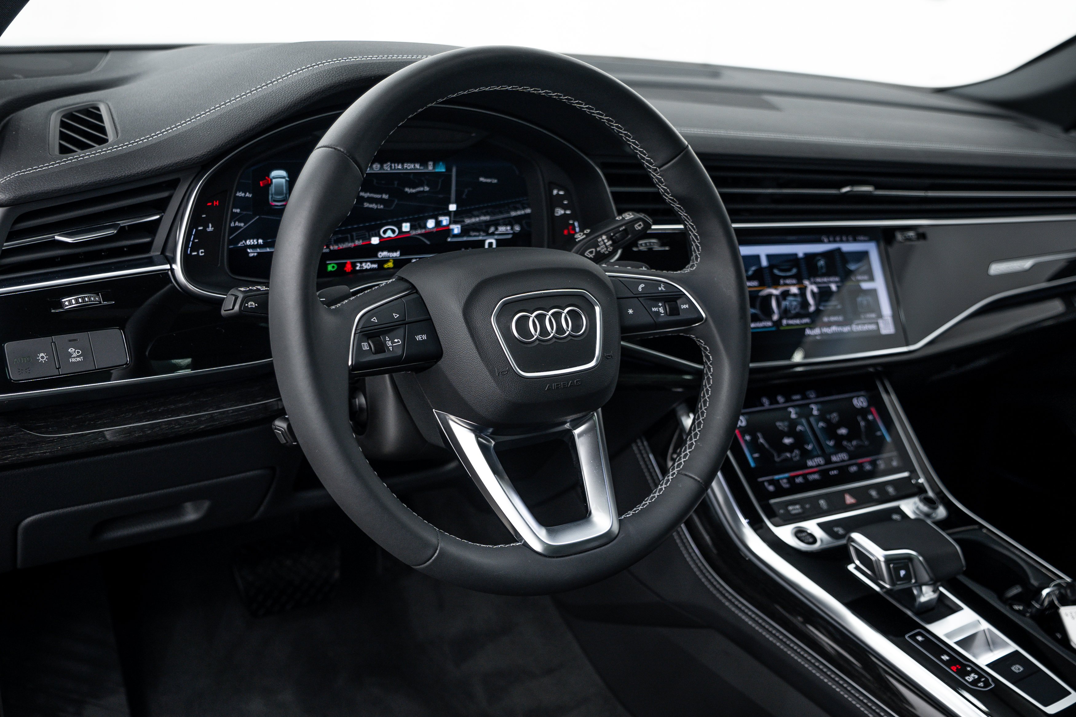 Certified Used 2025 Daytona Gray Pearl Effect Audi Premium Plus image 10